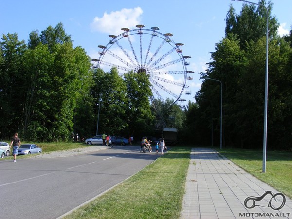 pit stop - 'Vaikų pasaulyje'