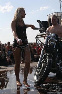 Bike Show Millenium 2008 - Arba kas as veikiau Linoliume