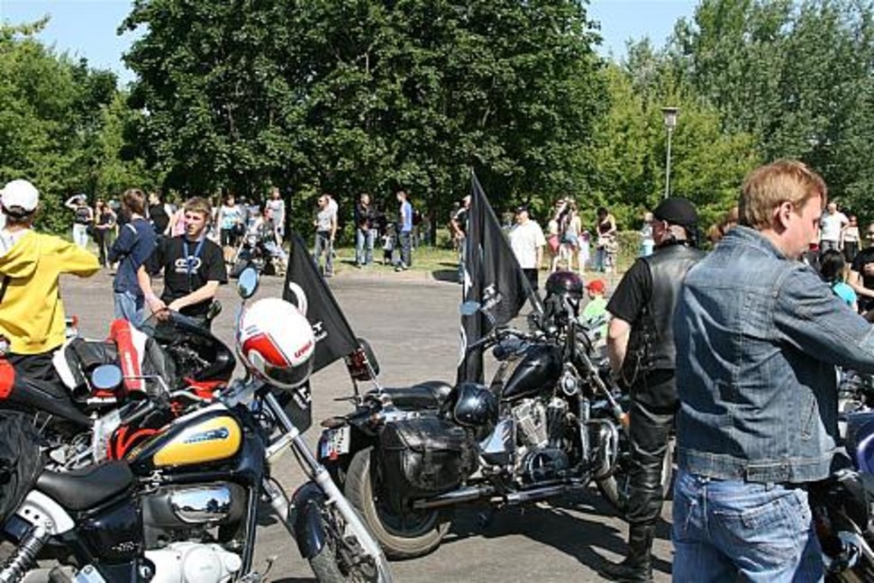 Bike Show Millenium 2008 - Arba kas as veikiau Linoliume