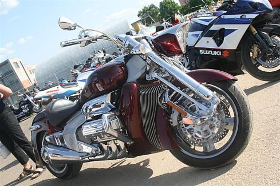 Bike Show Millenium 2008 - Arba kas as veikiau Linoliume