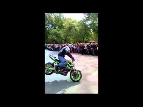 2014 Baikerių sezono atidarymas - stunt ride