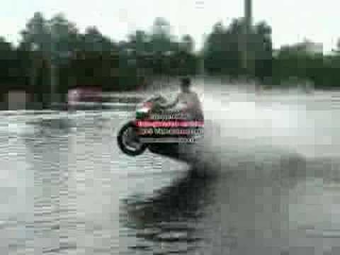 Sportbike water wheelie