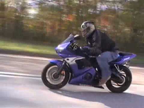 Modded Yamaha R6 vs. 351W foxbody on a 100 shot